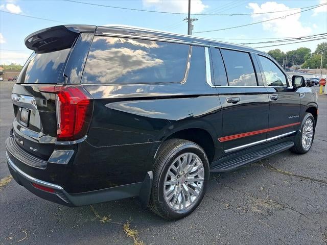 2023 GMC Yukon XL SLT