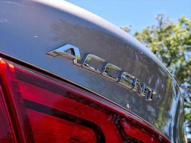 2022 Hyundai Accent SE