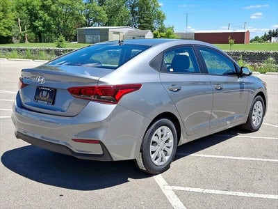 2022 Hyundai Accent SE