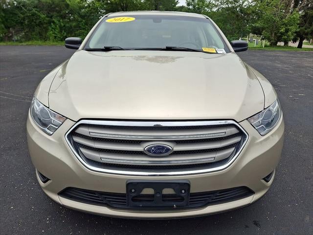 2017 Ford Taurus SE