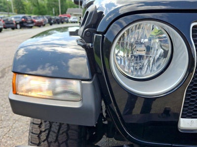 2023 Jeep Wrangler 4-Door Sahara 4x4