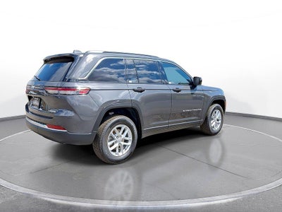 2026 Jeep Grand Cherokee GRAND CHEROKEE LAREDO X 4X4