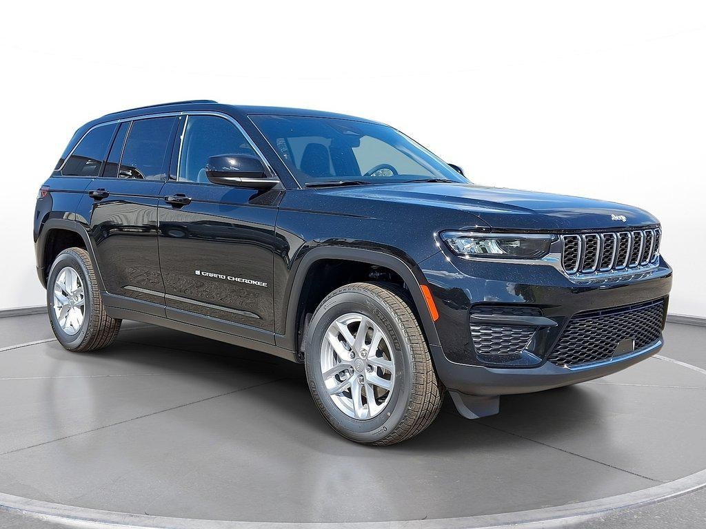 2026 Jeep Grand Cherokee GRAND CHEROKEE LAREDO X 4X4
