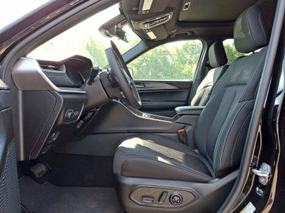 2026 Jeep Grand Cherokee GRAND CHEROKEE LAREDO X 4X4