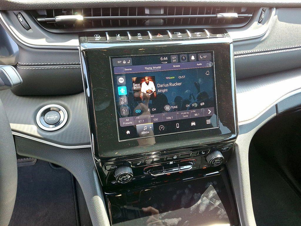 2026 Jeep Grand Cherokee GRAND CHEROKEE LAREDO X 4X4