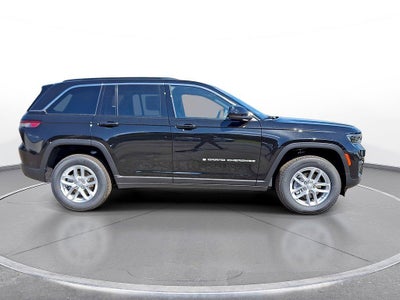 2026 Jeep Grand Cherokee GRAND CHEROKEE LAREDO X 4X4