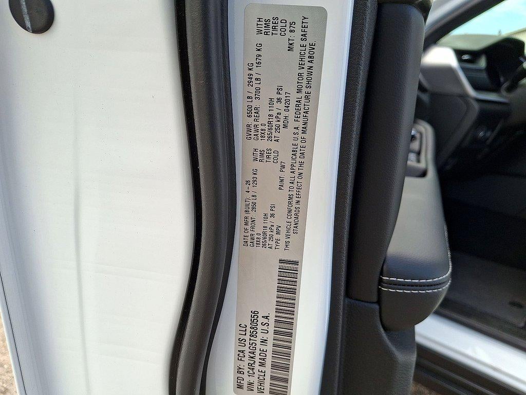 2026 Jeep Grand Cherokee GRAND CHEROKEE L LAREDO X 4X4
