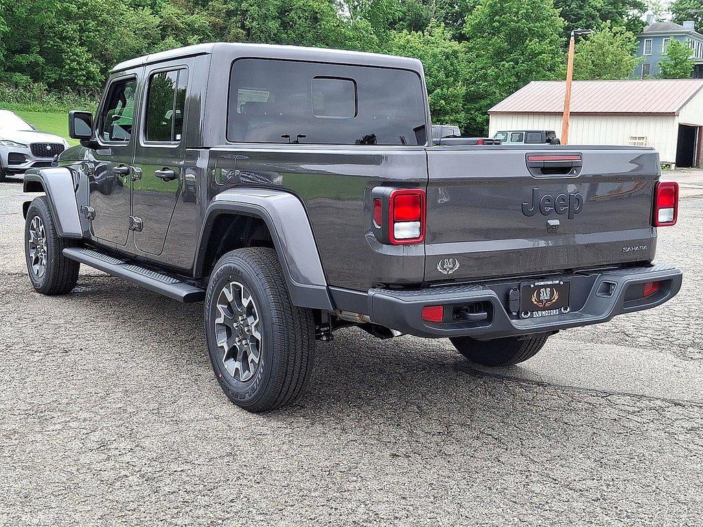 2026 Jeep Gladiator GLADIATOR SAHARA 4X4