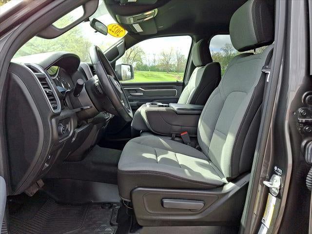 2022 RAM 1500 Big Horn Crew Cab 4x4 5'7' Box