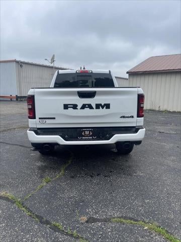 2025 RAM Ram 1500 RAM 1500 BIG HORN CREW CAB 4X4 5'7' BOX