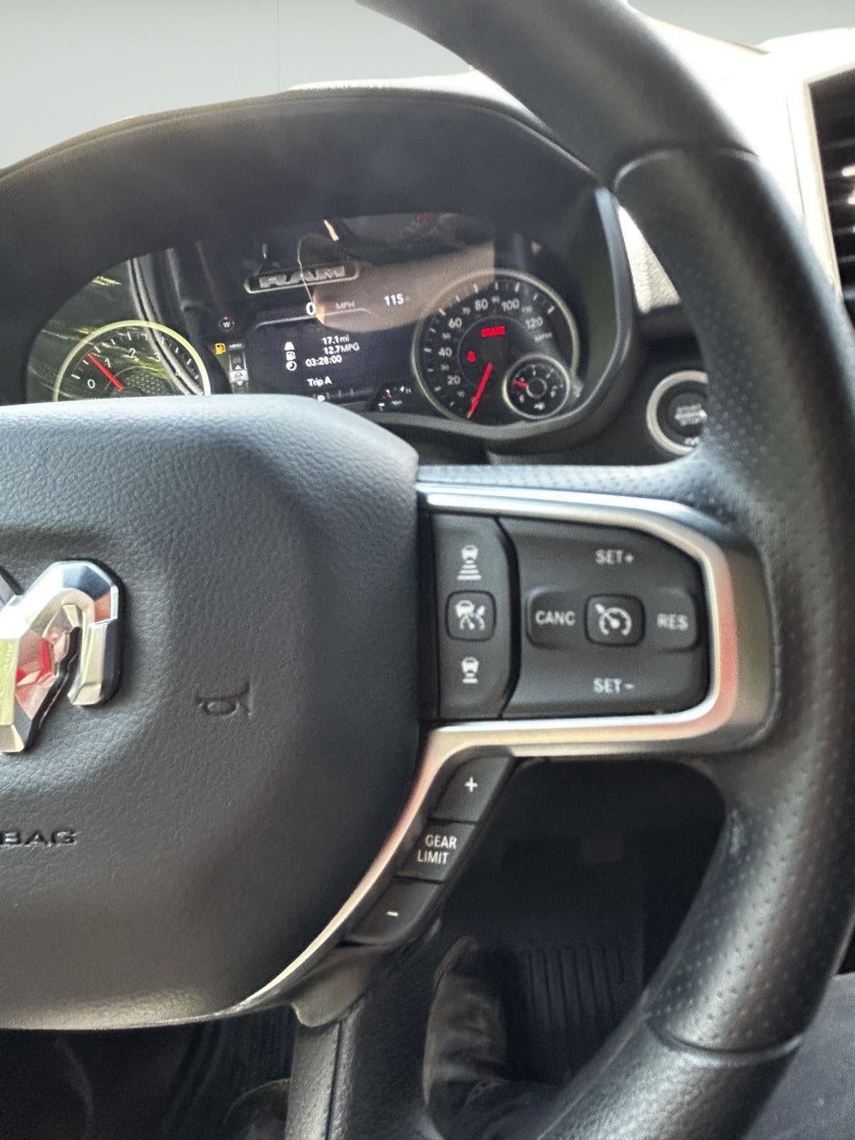 2025 RAM Ram 1500 RAM 1500 WARLOCK CREW CAB 4X4 5'7' BOX