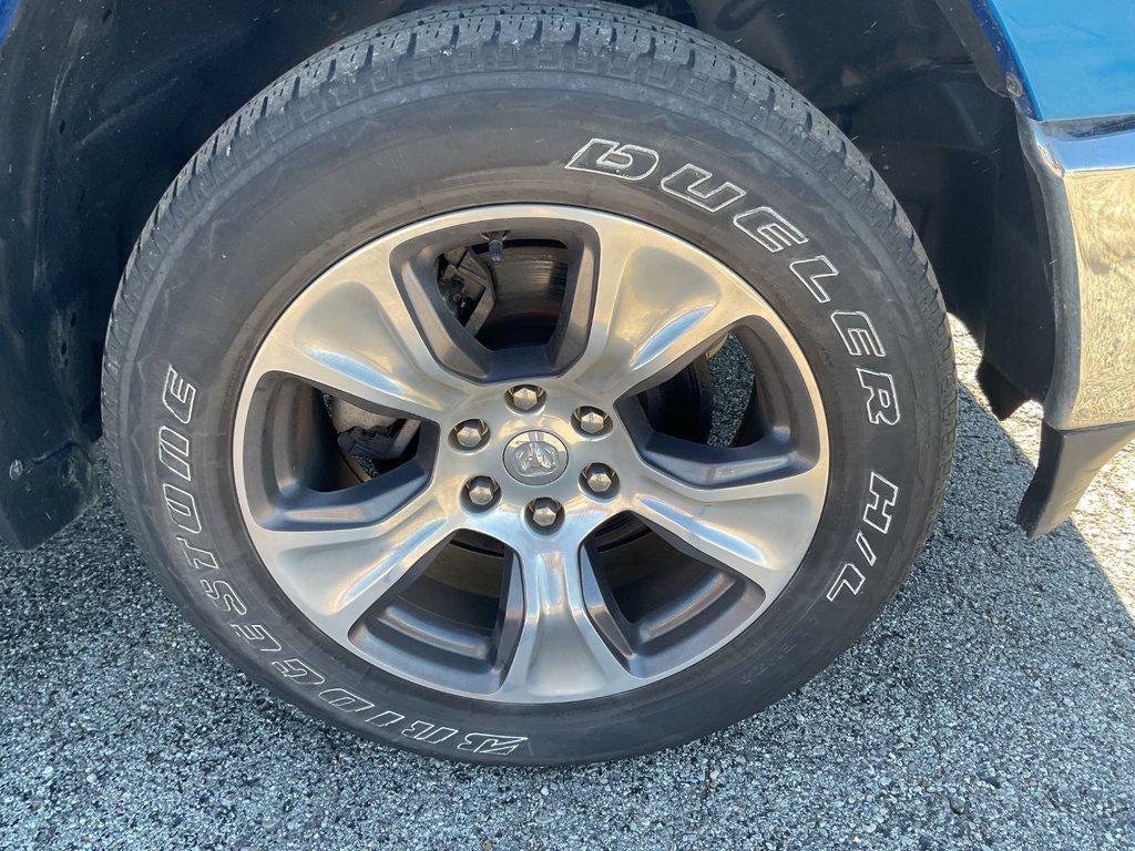 2023 RAM 1500 Laramie Crew Cab 4x4 5'7' Box
