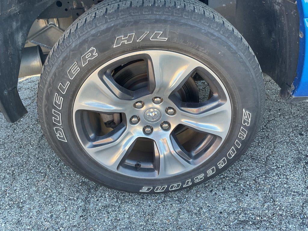 2023 RAM 1500 Laramie Crew Cab 4x4 5'7' Box