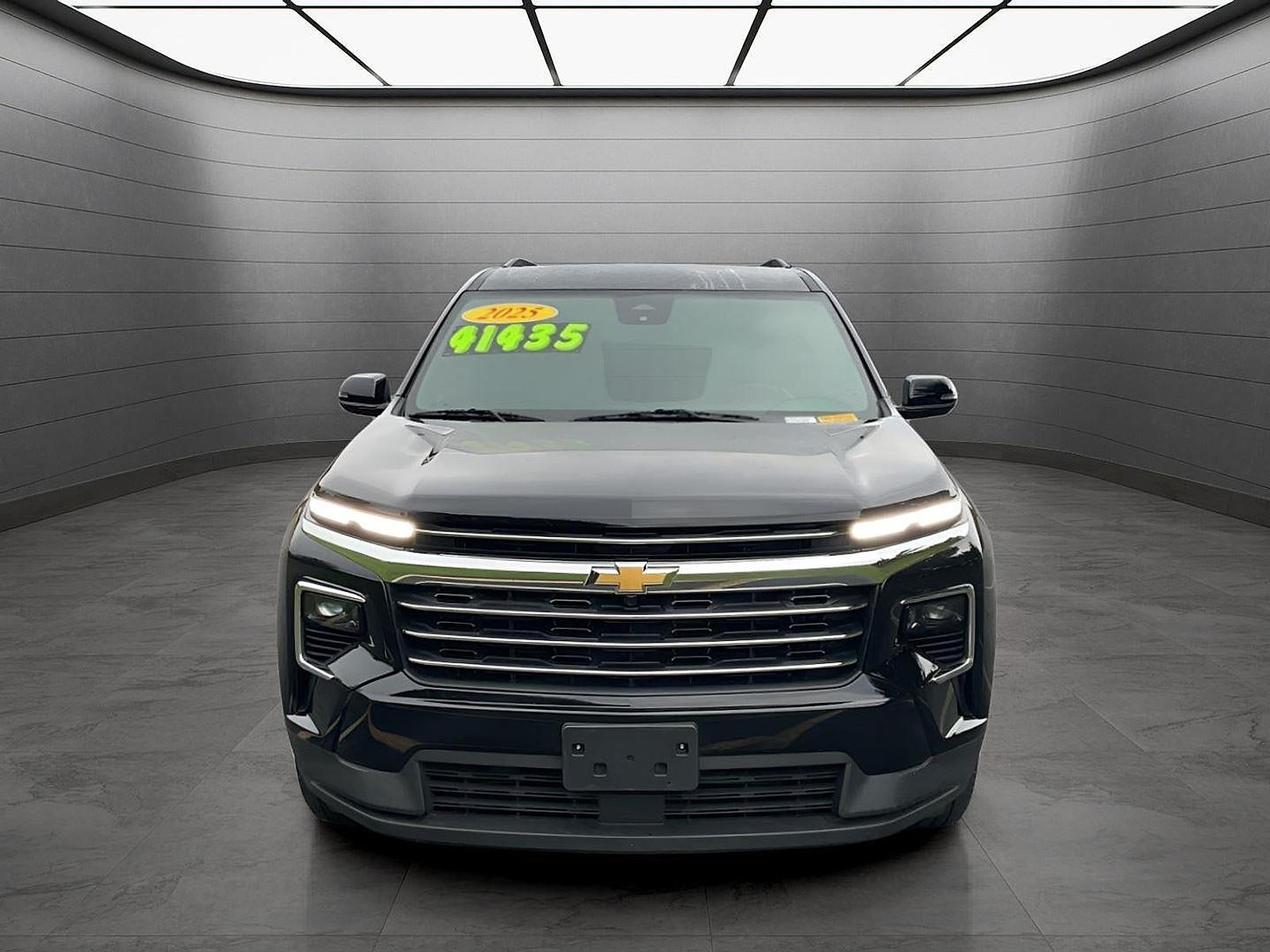 2025 Chevrolet Traverse FWD LT