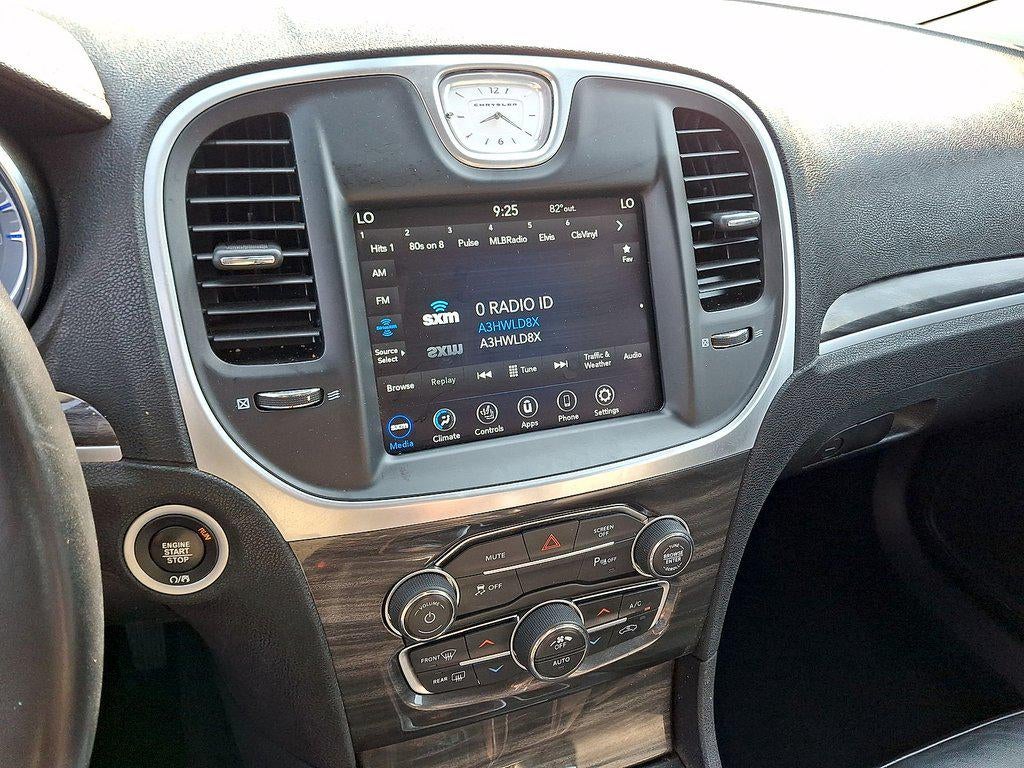 2021 Chrysler 300 Touring L AWD