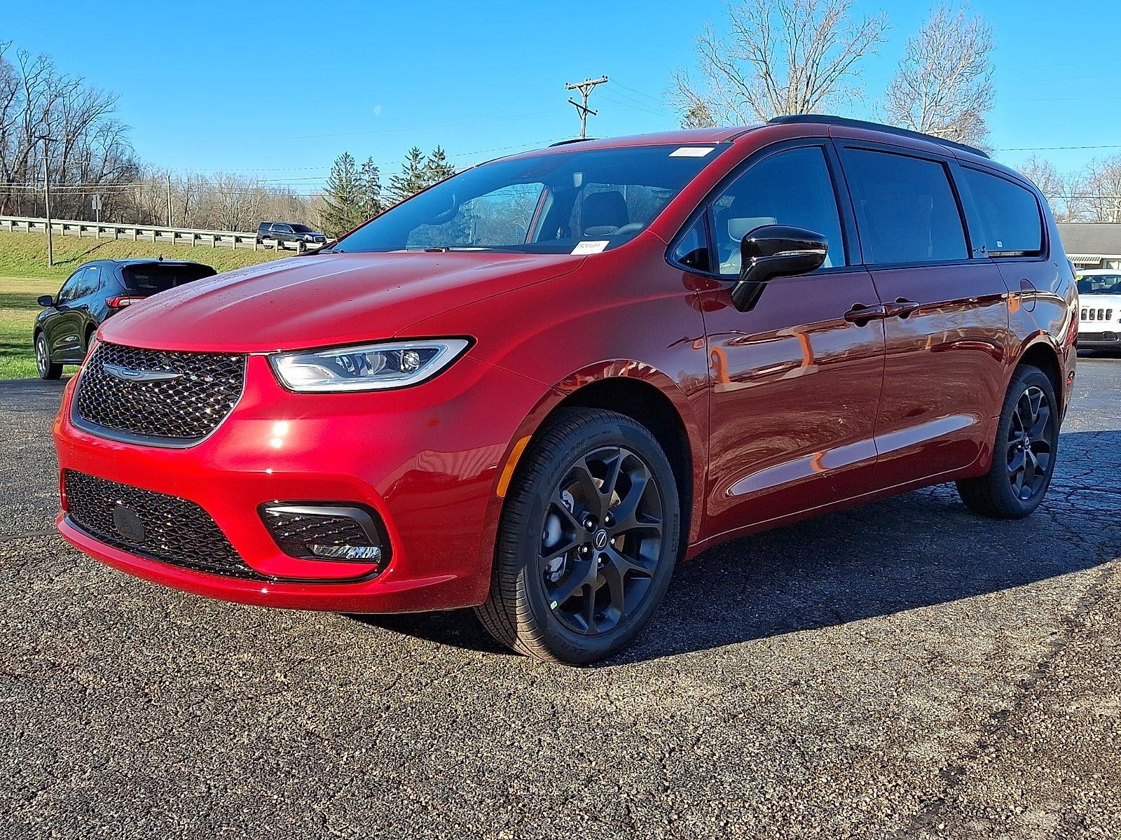 2026 Chrysler Pacifica PACIFICA SELECT AWD