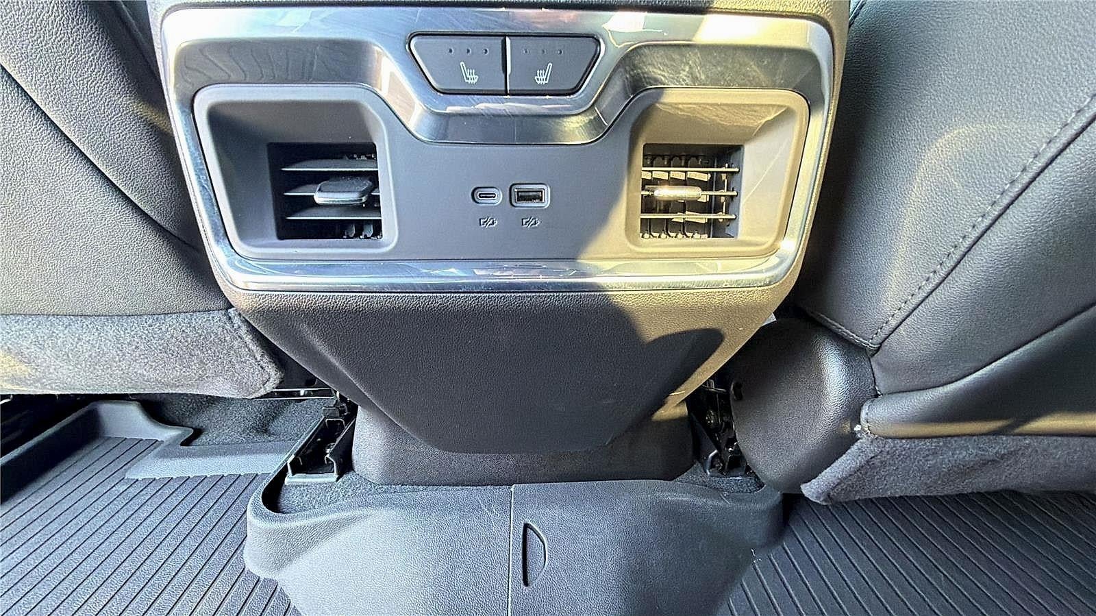 2025 Chevrolet Silverado 2500HD 4WD Crew Cab Standard Bed High Country