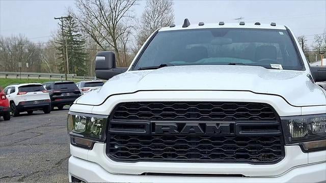 2023 RAM 3500 Chassis Tradesman/SLT/Laramie/Limited
