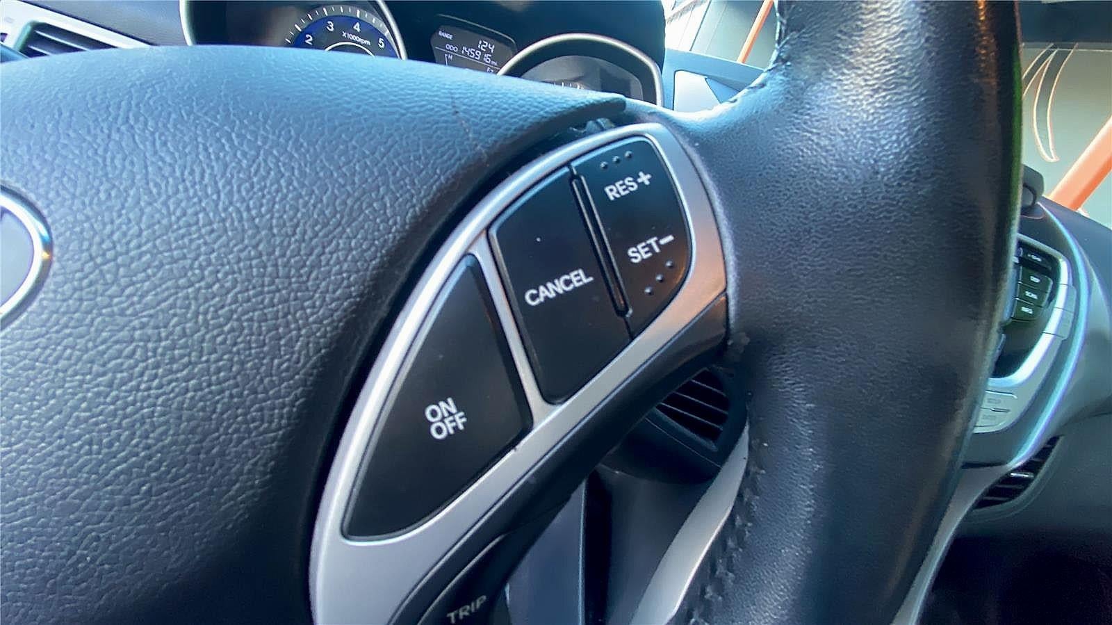 2011 Hyundai Elantra Limited (Ulsan Plant)