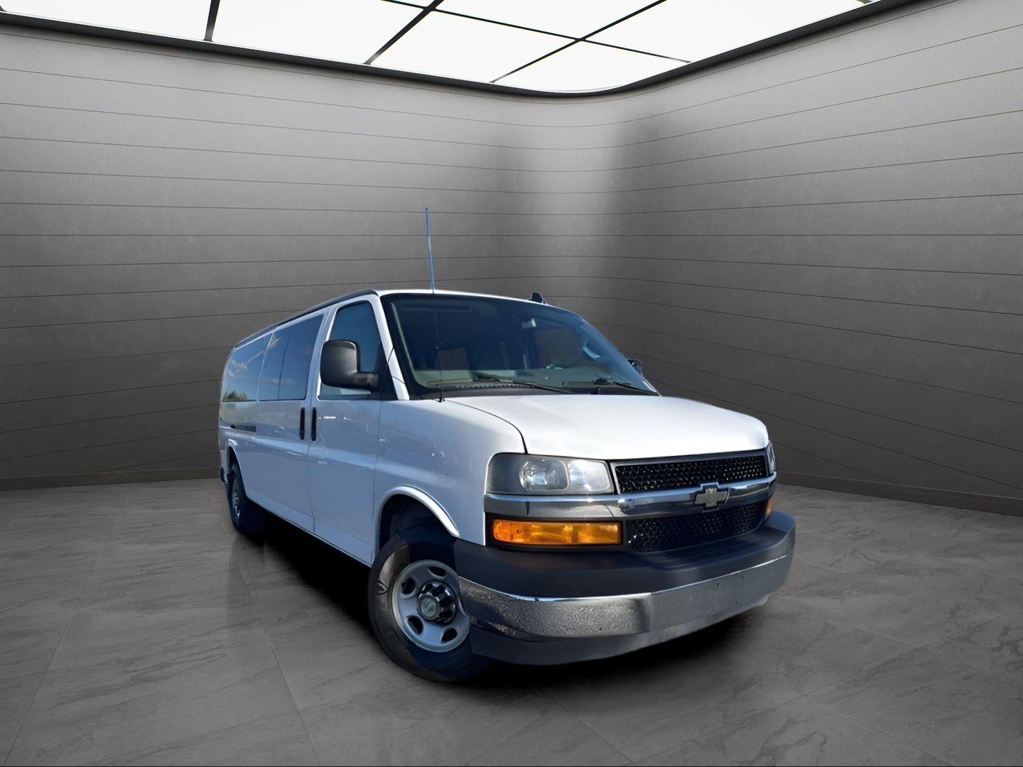 2021 Chevrolet Express Passenger LT