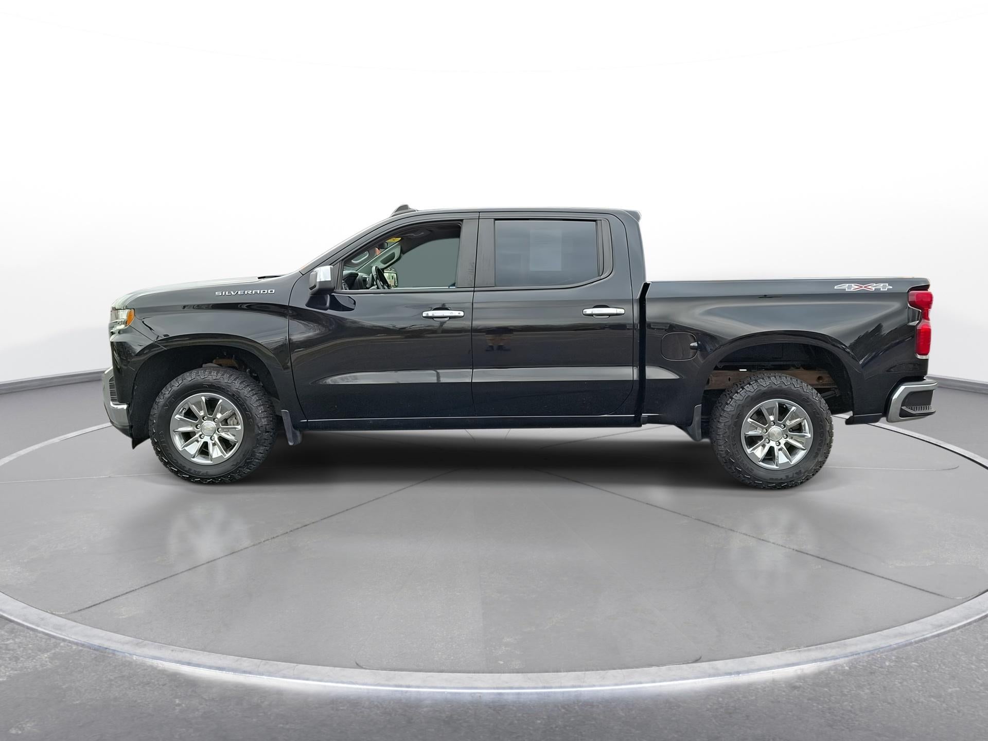 2022 Chevrolet Silverado 1500 LTD 4WD Crew Cab Short Bed LT