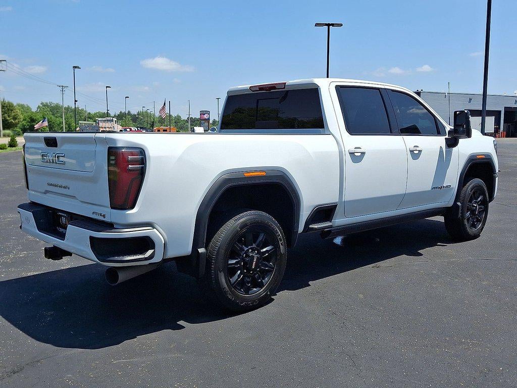 2025 GMC Sierra 2500Hd '4WD Crew Cab 159'' AT4'