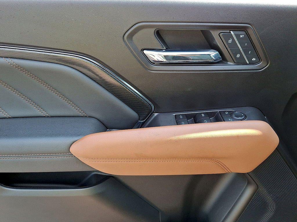 2023 GMC Canyon 4WD Crew Cab AT4