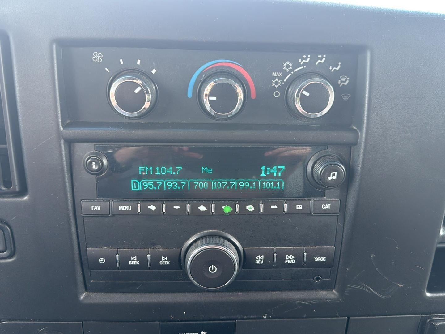 2015 GMC Savana Cargo Van RWD 2500 135