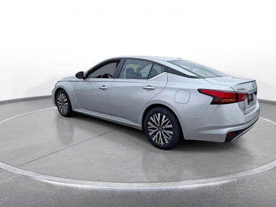 2024 Nissan Altima 2.5 SV Sedan