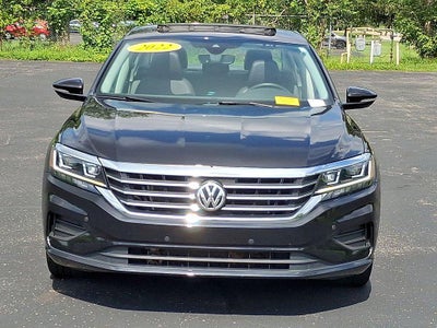2022 Volkswagen Passat 2.0T SE Auto