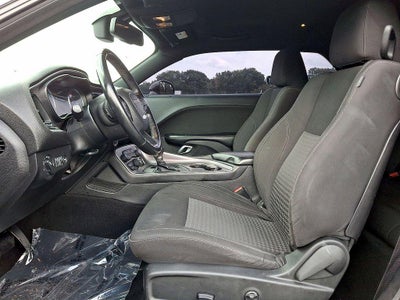 2019 Dodge Challenger SXT RWD