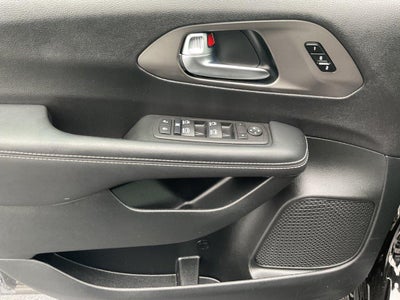 2025 Chrysler Pacifica Select FWD