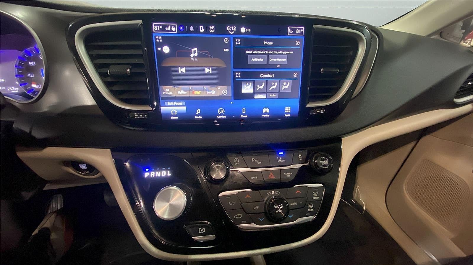 2024 Chrysler Pacifica Touring L