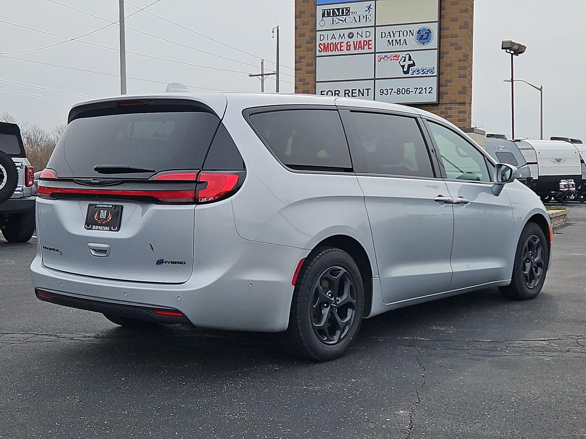 2022 Chrysler Pacifica Hybrid Limited