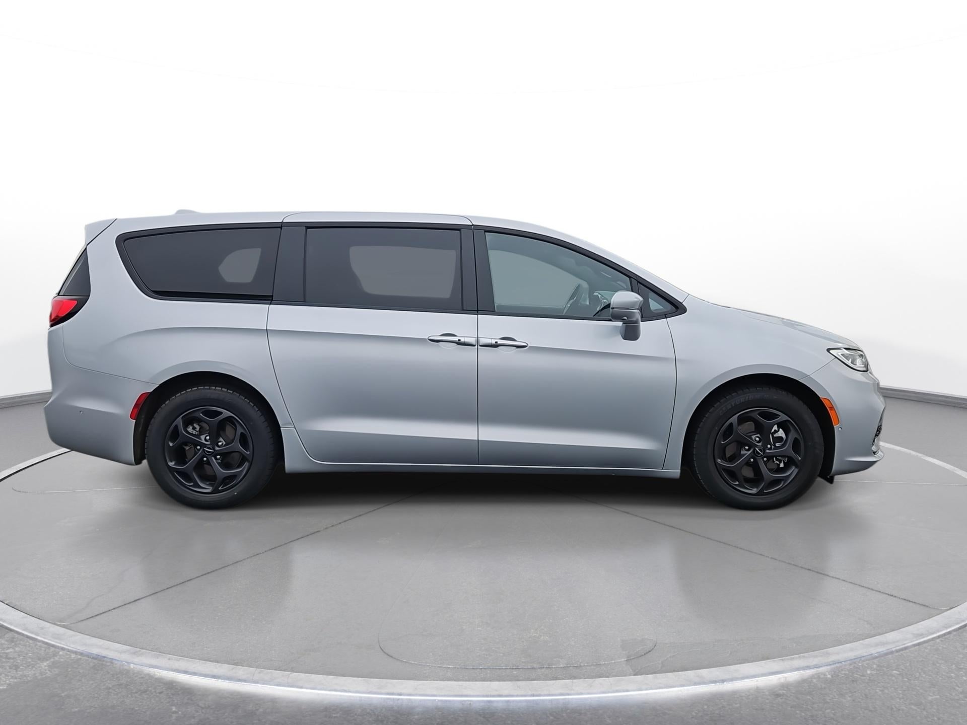 2022 Chrysler Pacifica Hybrid Limited
