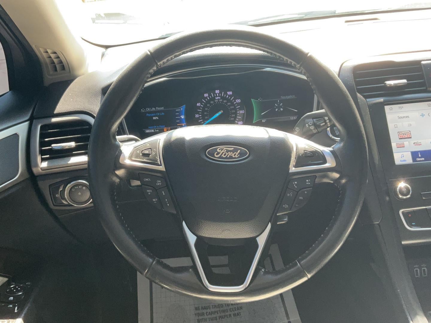 2020 Ford Fusion SE