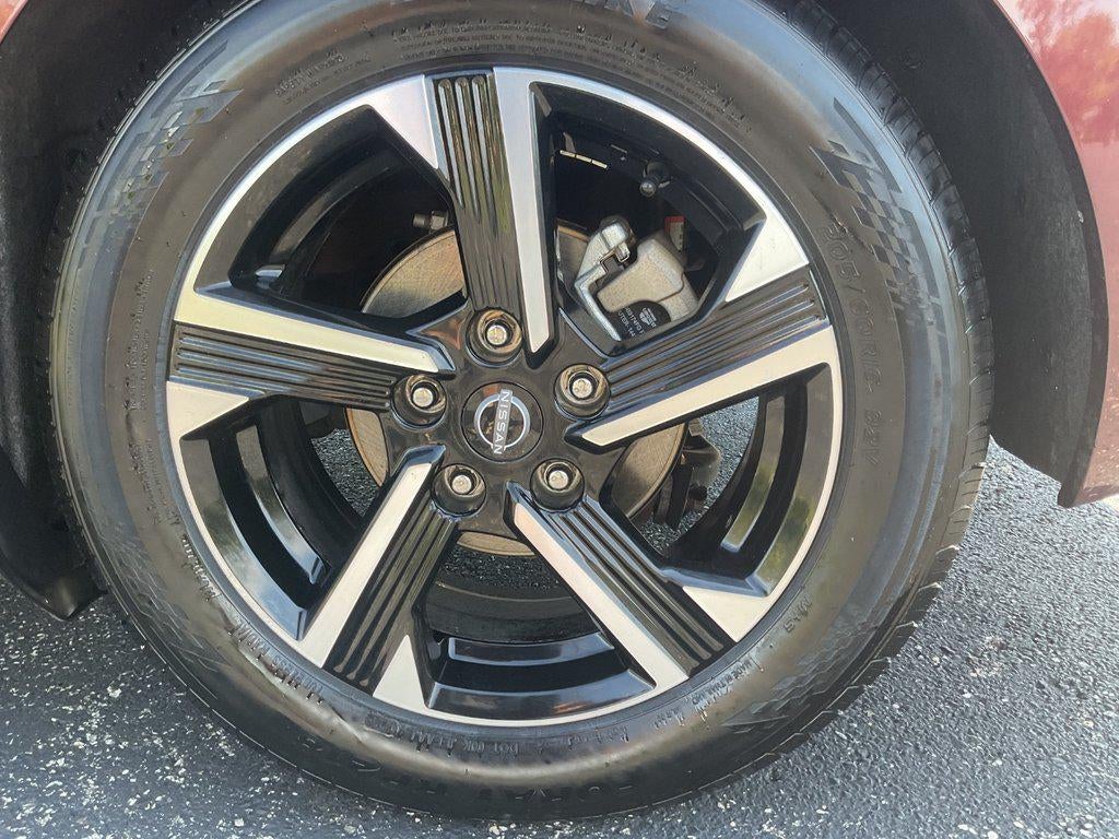 2024 Nissan Sentra SV CVT