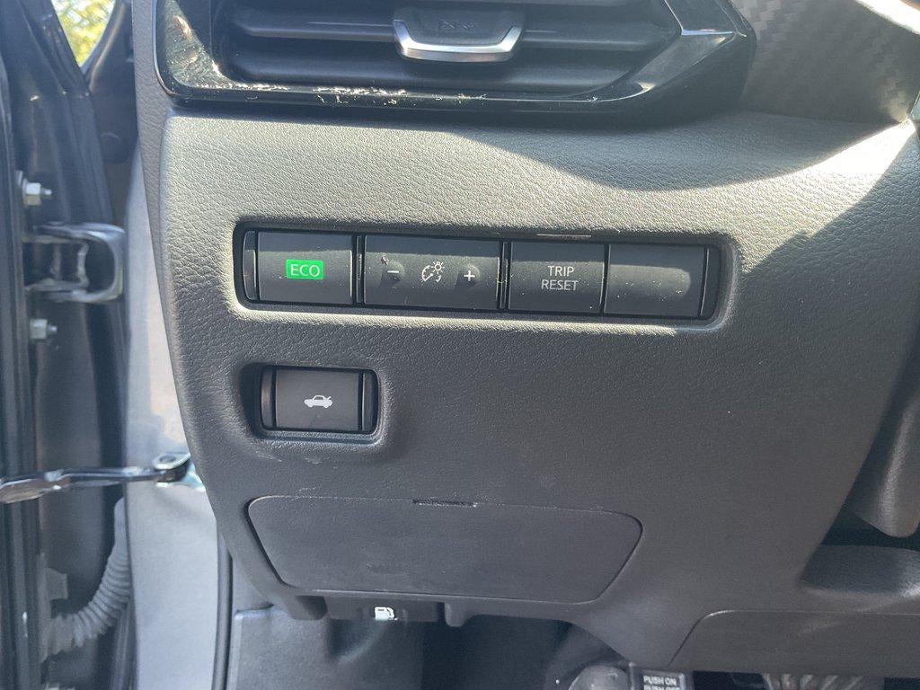 2024 Nissan Sentra SV CVT