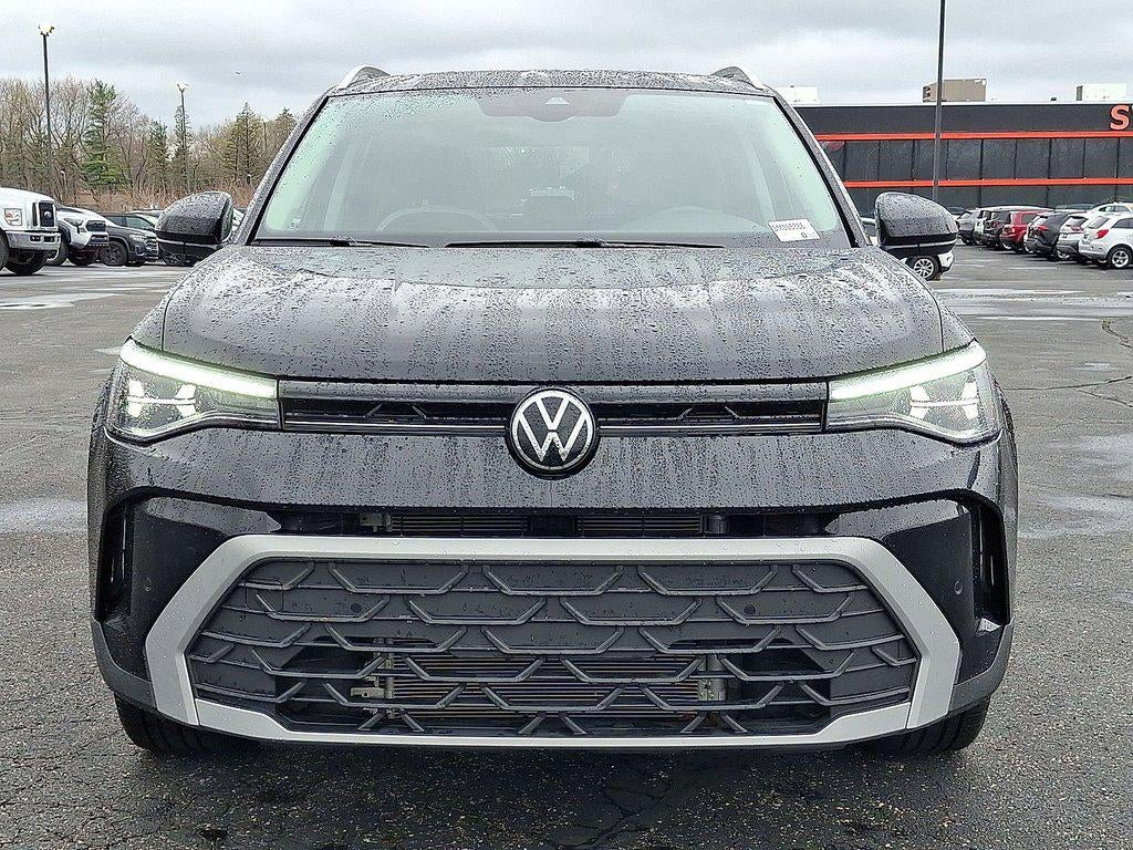 2025 Volkswagen Taos SE FWD