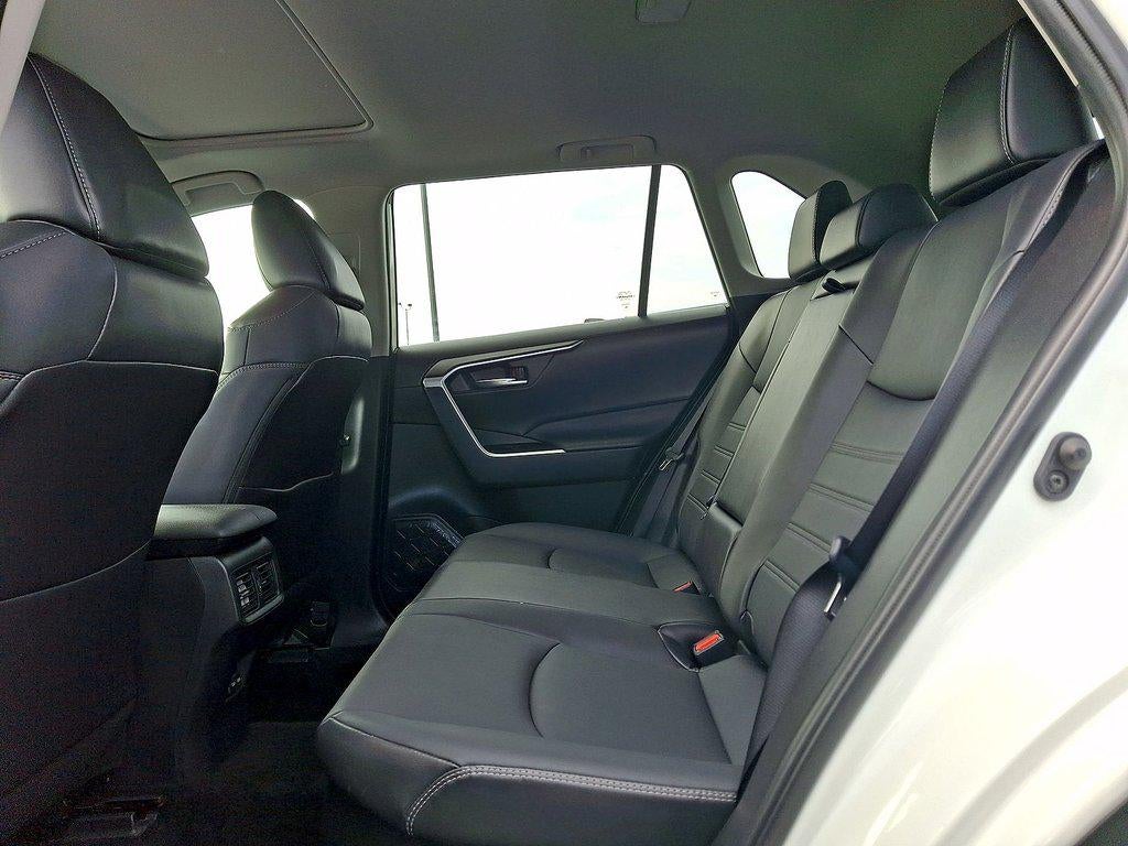 2022 Toyota Rav4 Hybrid XLE Premium AWD (Natl)