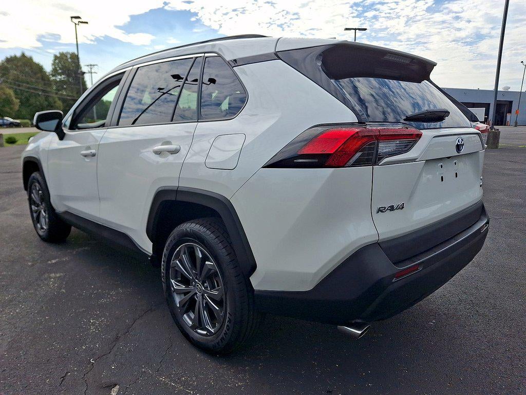 2022 Toyota Rav4 Hybrid XLE Premium AWD (Natl)