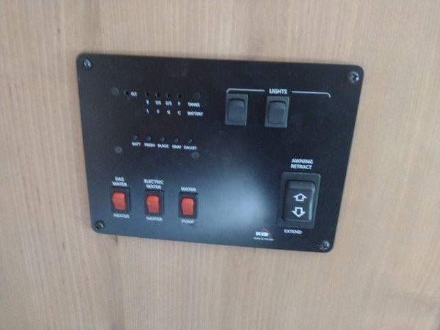 2022 Riverside RV Retro 211