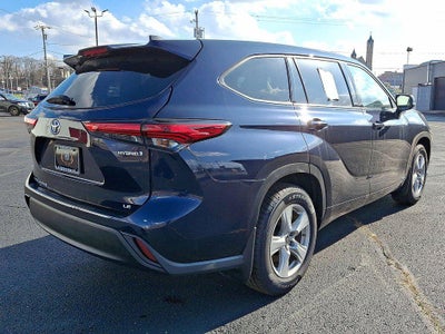 2022 Toyota Highlander Hybrid LE AWD (Natl)
