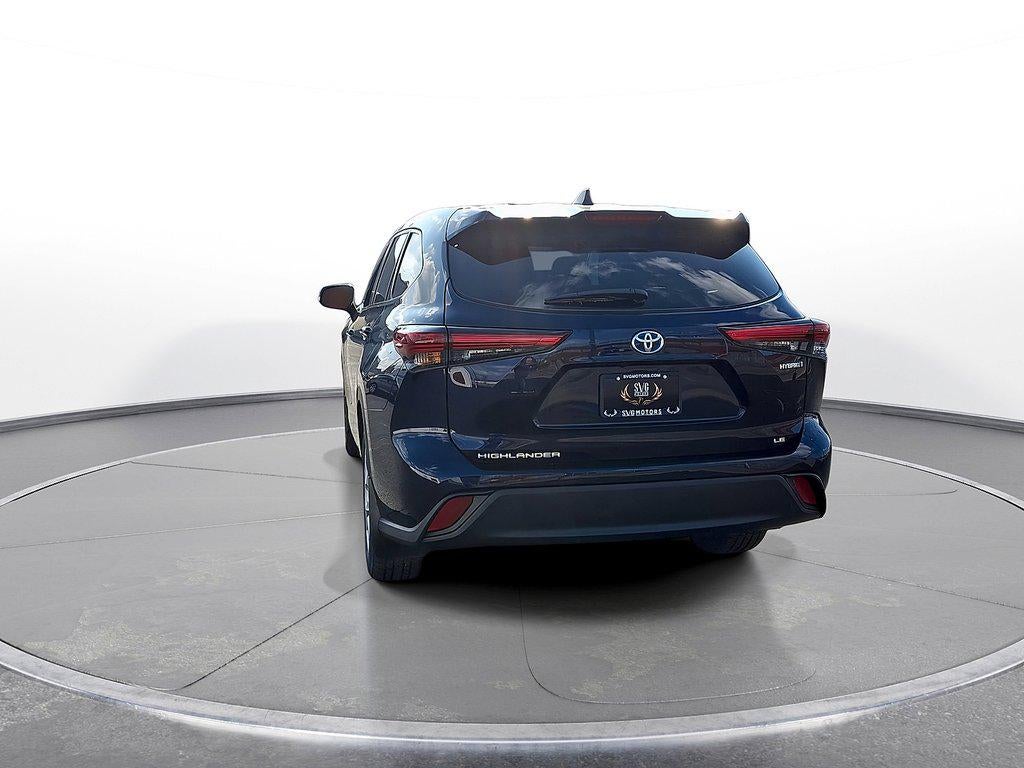 2022 Toyota Highlander Hybrid LE AWD (Natl)