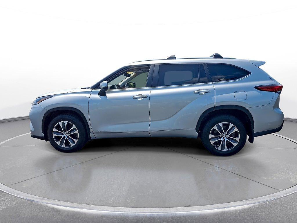 2023 Toyota Highlander Hybrid XLE AWD (Natl)