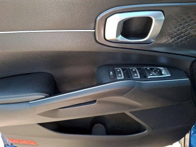 2022 Kia Sorento S FWD