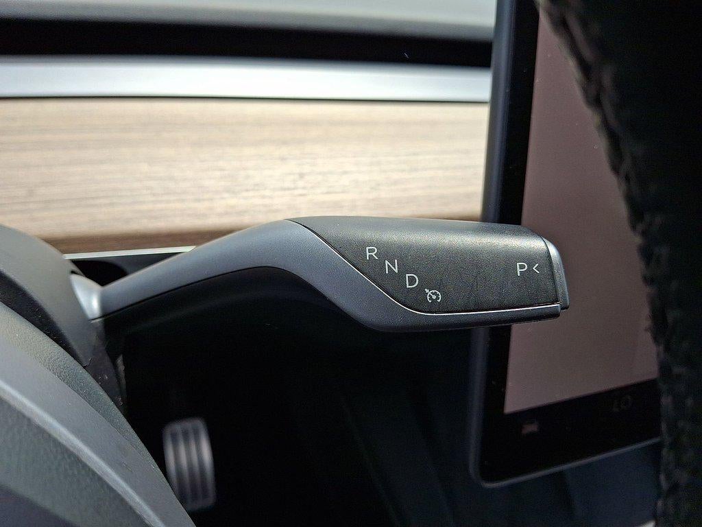 2023 Tesla Model Y Performance AWD