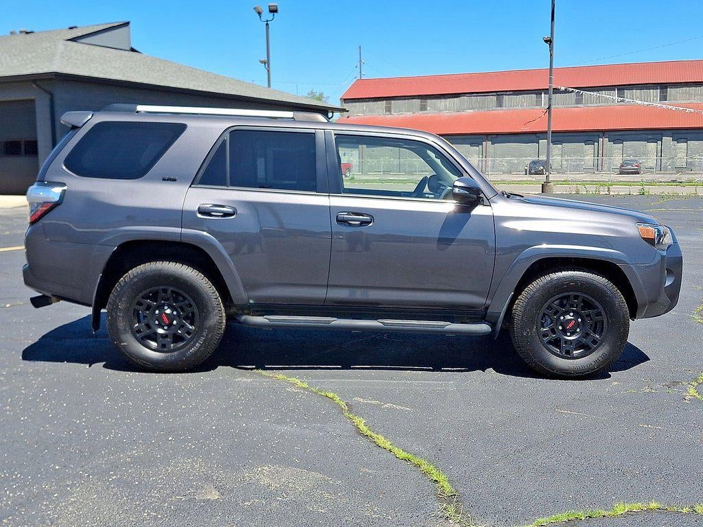 2022 Toyota 4Runner SR5 Premium 2WD (Natl)