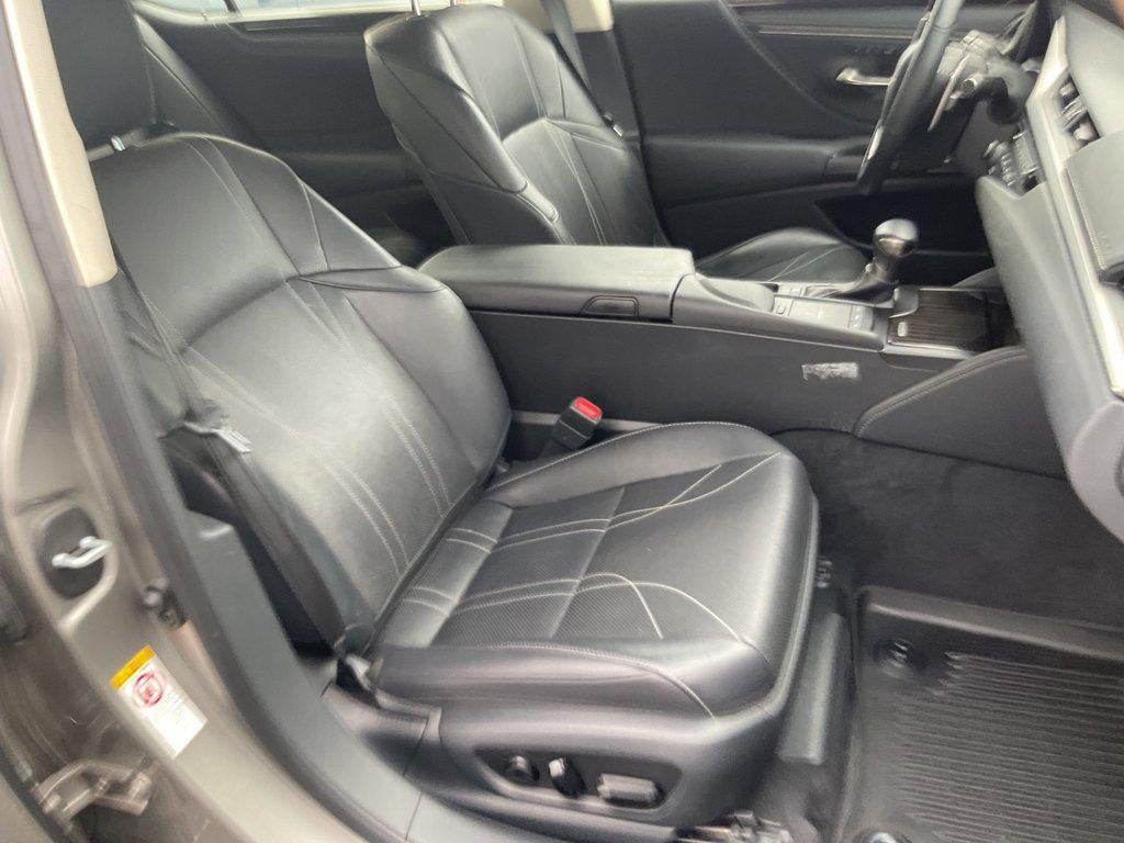 2019 Lexus Es ES 300h Luxury FWD