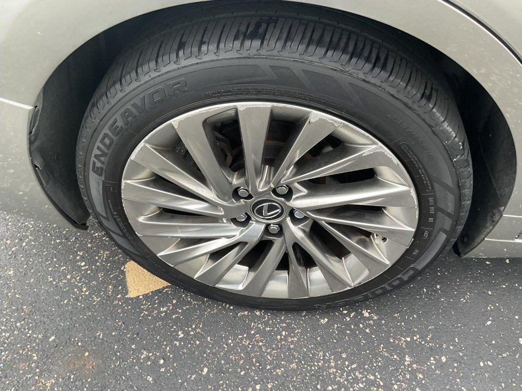2019 Lexus Es ES 300h Luxury FWD